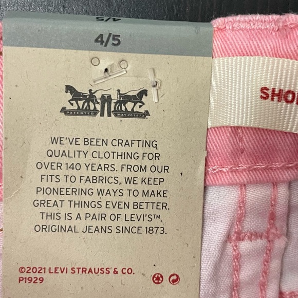 2/$30 Levi’s pink jean shorts girls size 4 or size 5 NWT - Picture 11 of 13